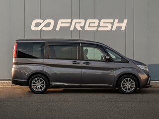 2015 Honda Stepwgn V, серый, 1820000 рублей, вид 5