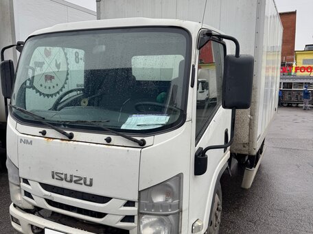 2020 Isuzu Elf (N-series), белый, 1499000 рублей, вид 1