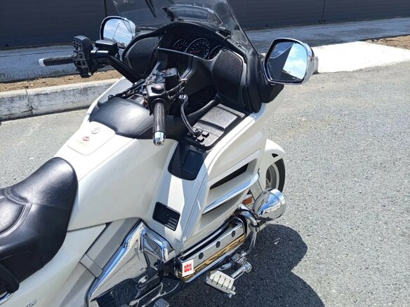 2007 Honda GL 1800 Gold Wing, белый, 900000 рублей - вид 4