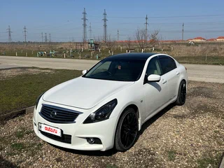 2010 Nissan Skyline XII (V36) Рестайлинг, белый, 1500000 рублей, вид 2