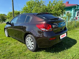 2013 Chevrolet Cruze I Рестайлинг, коричневый, 650000 рублей, вид 5