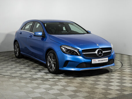 2016 Mercedes-Benz A-Класс 180 III (W176) Рестайлинг, голубой, 1519700 рублей, вид 3