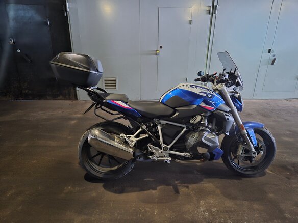 2024 BMW R 1250 R, синий, 1450000 рублей - вид 2