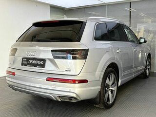 2017 Audi Q7 II (4M), серебристый, 4410000 рублей, вид 5