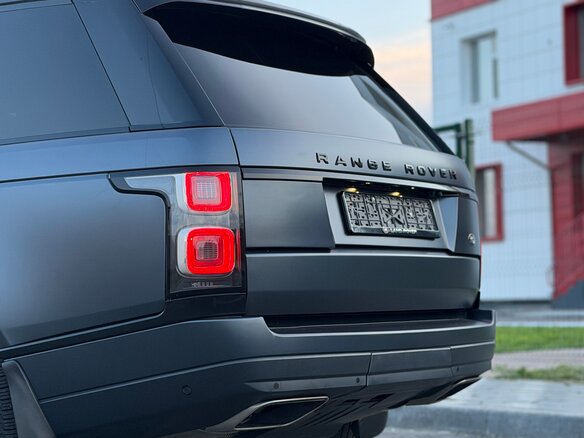 2019 Land Rover Range Rover IV Рестайлинг, серый, 6890000 рублей - вид 19