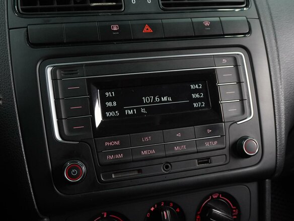 2019 Volkswagen Polo V Рестайлинг, белый - вид 11