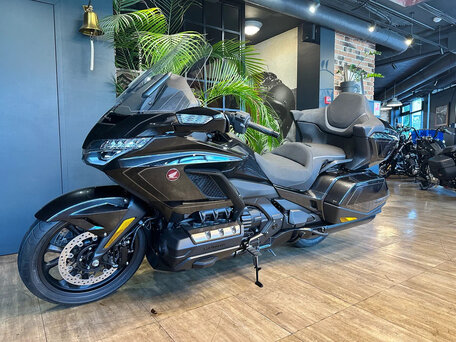 2026 Honda GL 1800 Gold Wing, чёрный, 4500000 рублей, вид 2