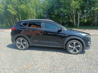 2016 Hyundai Tucson III, чёрный, 2300000 рублей, вид 4