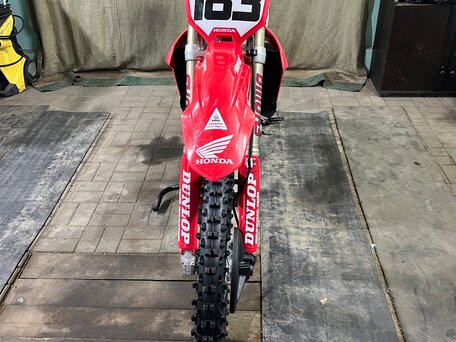 2024 Honda CRF 250F, красный, 850000 рублей, вид 2