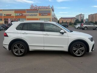 2018 Volkswagen Tiguan II, белый, 2800000 рублей, вид 2