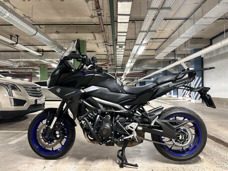 2018 Yamaha MT-09 Tracer (FJ-09), чёрный, 799000 рублей, вид 3
