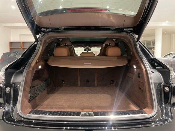 2019 Porsche Cayenne III, чёрный, 5578000 рублей - вид 26