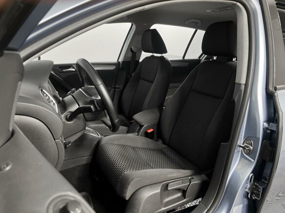 2011 Volkswagen Golf VI, голубой, 749900 рублей - вид 9