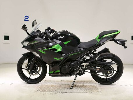2024 Kawasaki Ninja 400, чёрный, 699000 рублей, вид 1