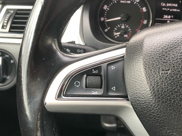 2015 Skoda Rapid I, белый, 750000 рублей - вид 11