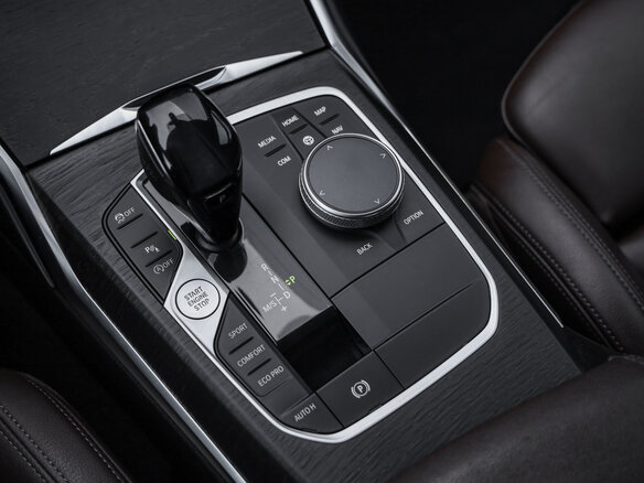 2021 BMW 3 серии 320i xDrive VII (G2x), чёрный, 3899000 рублей - вид 22