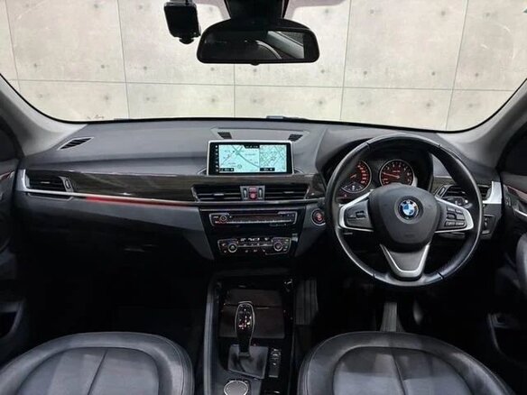 2017 BMW X1 18i sDrive II (F48), чёрный, 1390005 рублей - вид 11