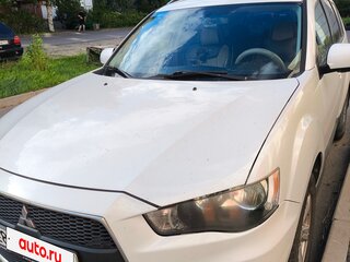 2011 Mitsubishi Outlander II Рестайлинг, белый, 999000 рублей, вид 3