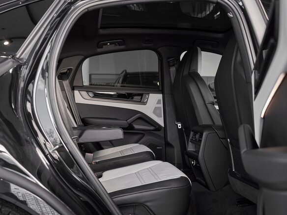 2026 Porsche Cayenne Coupé III Рестайлинг, чёрный, 17400000 рублей - вид 11