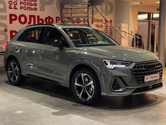 2026 Audi Q3 35 TFSI II (F3), серый, 4370000 рублей - вид 2
