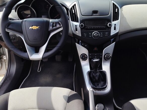 2013 Chevrolet Cruze I Рестайлинг, серебристый - вид 14