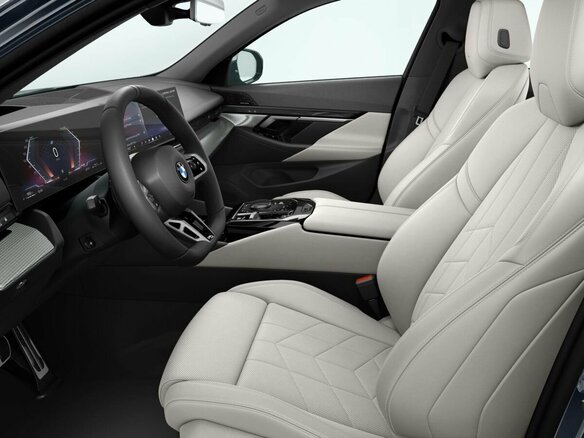 2026 BMW 5 серии 523d VIII (G60/G61/G68), чёрный, 9290000 рублей - вид 1