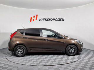 2015 Hyundai Solaris I Рестайлинг, коричневый, 919000 рублей, вид 4