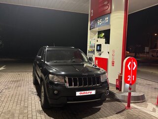 2012 Jeep Grand Cherokee IV (WK2), серый, 1915000 рублей, вид 2
