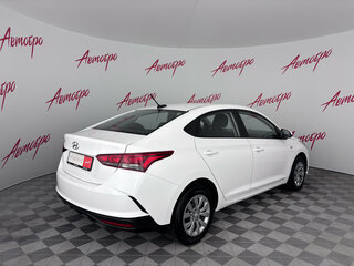 2021 Hyundai Solaris II Рестайлинг, белый, 1415000 рублей, вид 5