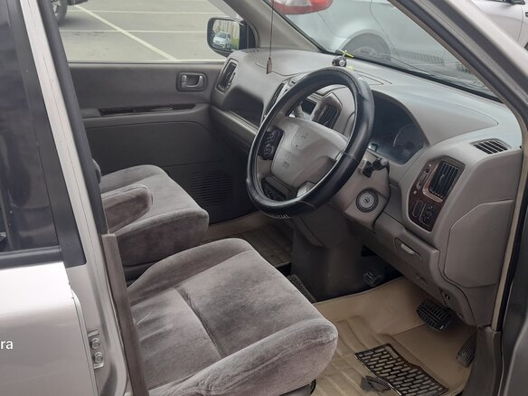 2000 Mitsubishi Dion I, серый, 350000 рублей - вид 6