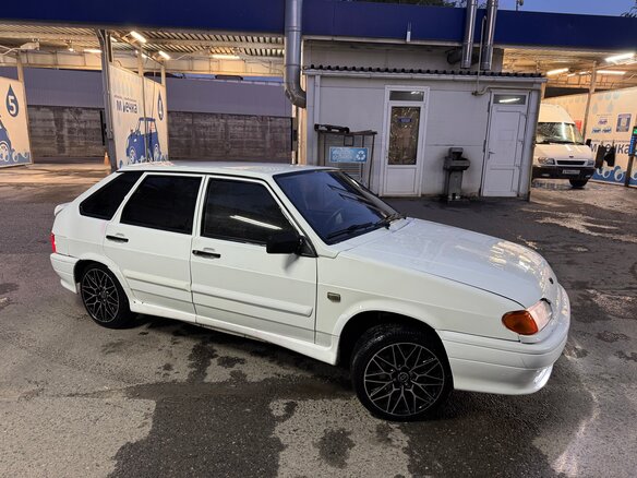 2010 Lada (ВАЗ) 2114, белый, 245000 рублей - вид 2