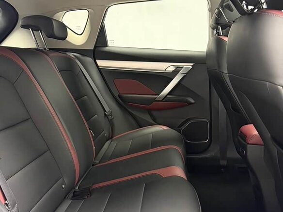 2023 Geely Binyue I Рестайлинг, белый, 1250000 рублей - вид 20