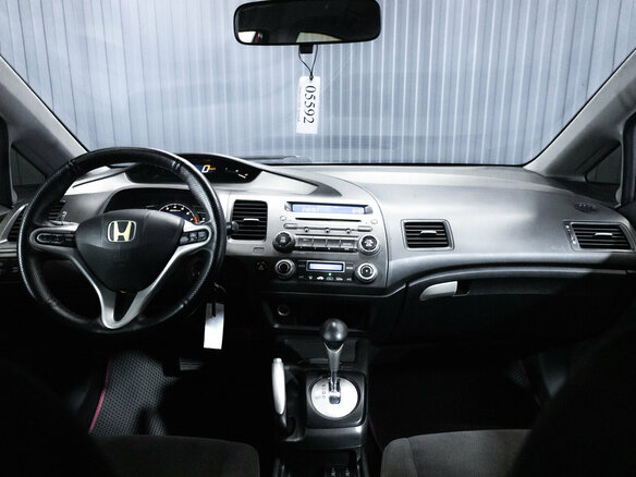 2006 Honda Civic VIII, красный - вид 12