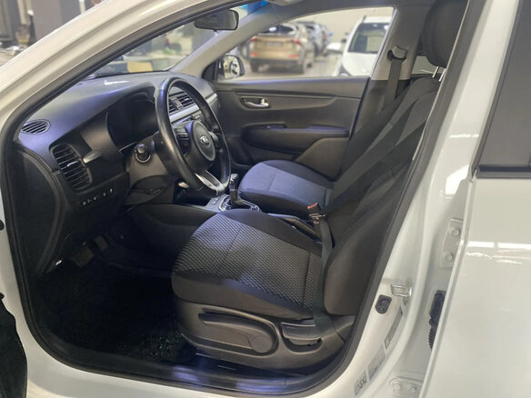 2020 Kia Rio X-Line IV, белый, 1651000 рублей - вид 7