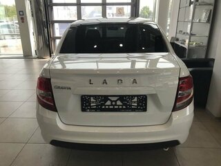 2026 Lada (ВАЗ) Granta I Рестайлинг, белый, 978117 рублей, вид 5