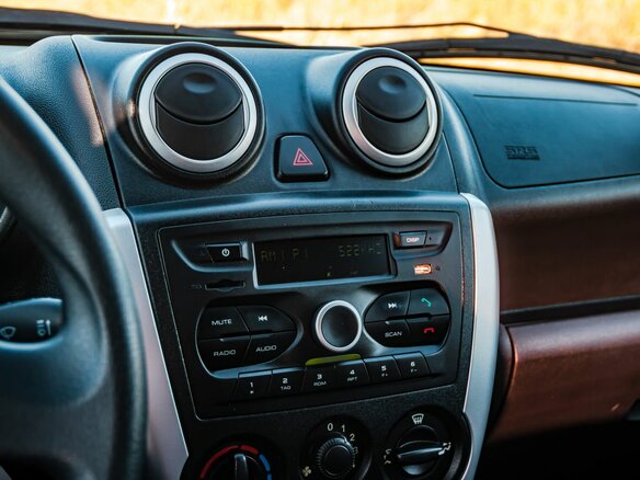 2017 Lada (ВАЗ) Granta I, белый, 519000 рублей - вид 14