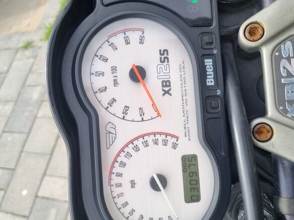 2007 Buell Lightning, чёрный, 300000 рублей - вид 4