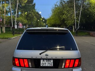 2001 Nissan Bassara, серебристый, 455000 рублей, вид 3