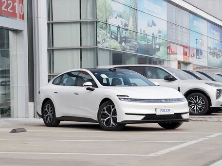 2026 Changan Qiyuan A06 28.39 kWh, белый, 2797900 рублей, вид 4