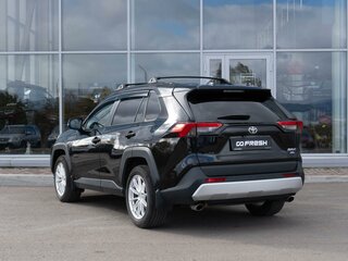 2025 Toyota RAV4 V (XA50), чёрный, 3958000 рублей, вид 2