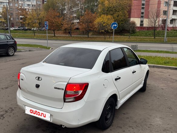 2017 Lada (ВАЗ) Granta I, белый, 330000 рублей - вид 4