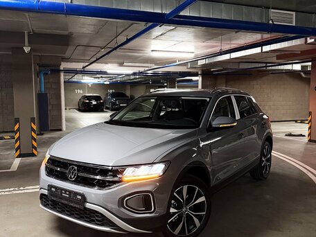 2026 Volkswagen T-Roc I Рестайлинг, белый, 2310000 рублей, вид 1