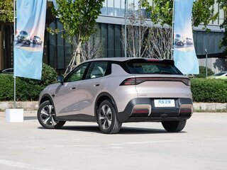 2026 Changan Qiyuan Q05 51.9 kWh II, серебристый, 2350000 рублей, вид 5