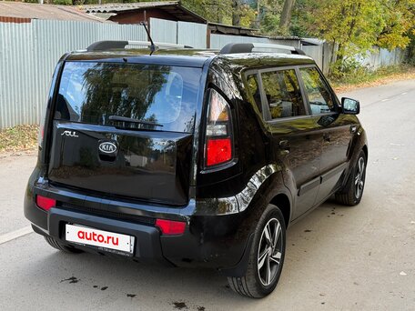 2010 Kia Soul I, чёрный, 640000 рублей, вид 4