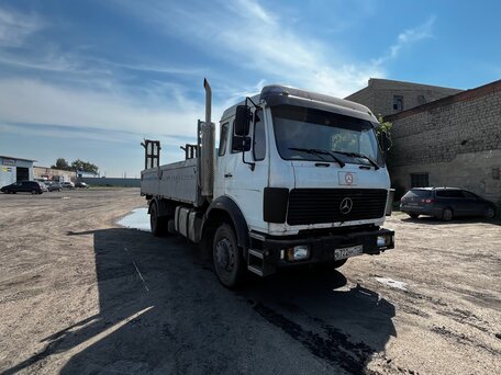 1984 Mercedes-Benz 1424, белый, 800000 рублей, вид 5