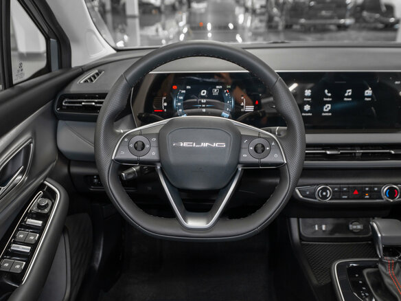 2025 BAIC U5 Plus, серый, 2040000 рублей - вид 9