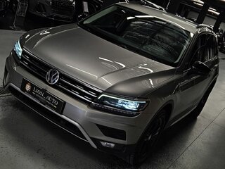 2019 Volkswagen Tiguan II, серебристый, 2430000 рублей, вид 4