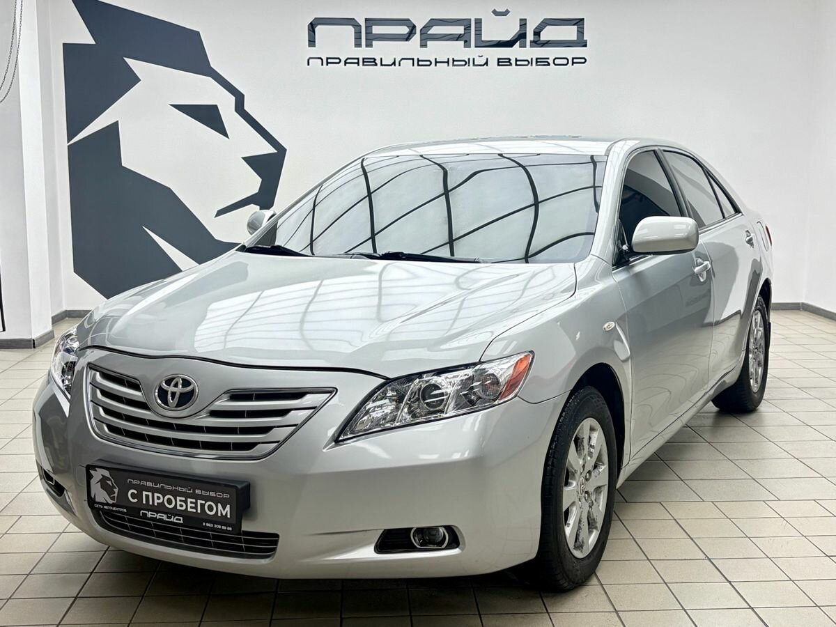 Открыть фотографии: Toyota Camry VI (XV40)