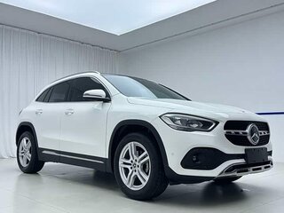2022 Mercedes-Benz GLA 180 II (H247), белый, 2000000 рублей, вид 3