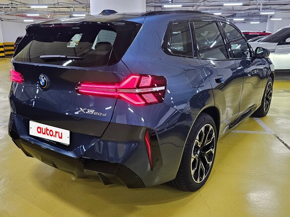 2025 BMW X3 20d xDrive IV (G45/G48), синий, 8900000 рублей - вид 4